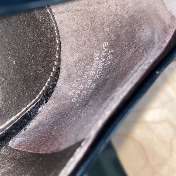 EUC Circa Joan & David Leather Kitten Heel - Picture 10 of 10